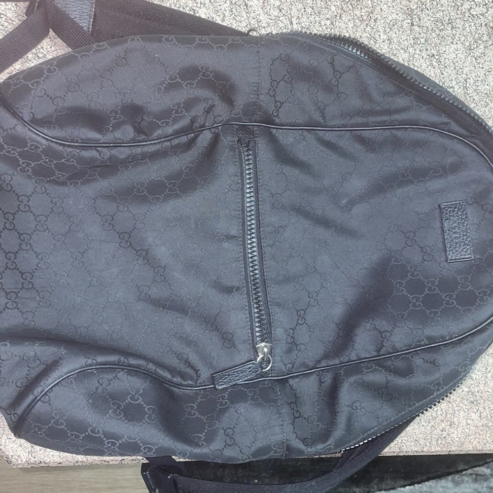 Black nylon Gucci back pack - Picture 4 of 11